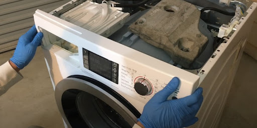 Ремонт стиральных машин Whirlpool в Прохладном – сервис от Мастер24, цены от 2167 руб