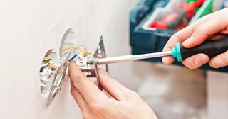 Электромонтажные работы в Прохладном от Мастер24 — электромонтаж под ключ, цены от 1733 руб., заказать услуги