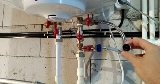 Установка накопительного водонагревателя в Прохладном в октябре